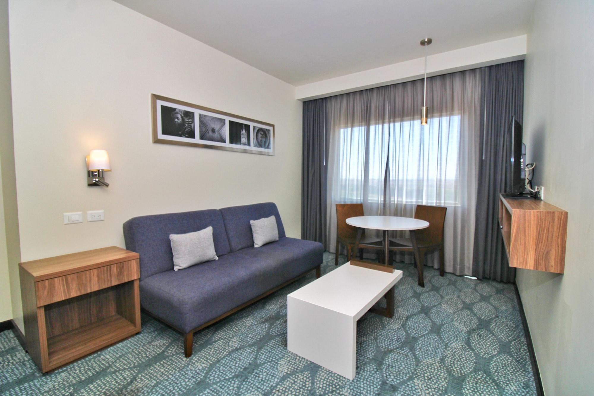 Hampton Inn & Suites By Hilton Salamanca Bajio Exterior foto