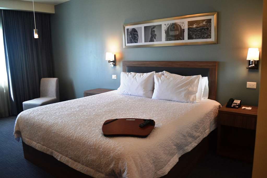 Hampton Inn & Suites By Hilton Salamanca Bajio Quarto foto